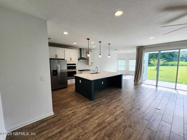 Building Photo - 577 Archstone Wy