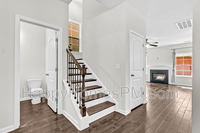 Building Photo - 1718 Emmets Rd