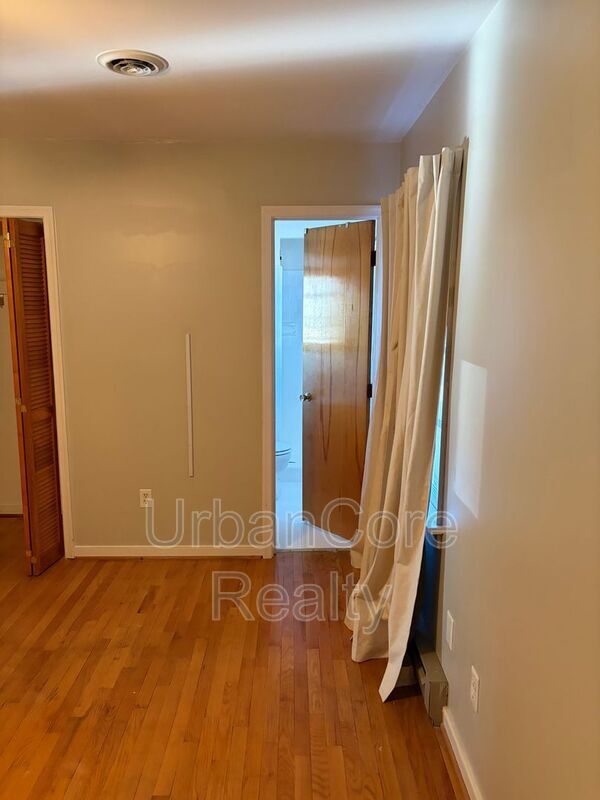 Building Photo - 808 N 30th St