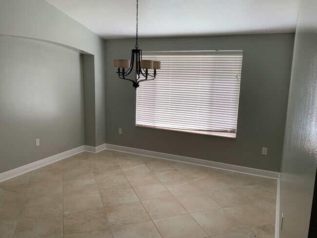 Building Photo - 6813 Bluff Meadow Ct