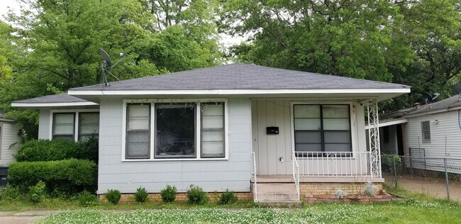 Primary Photo - 3 br, 1 bath House - 1208 Dudley