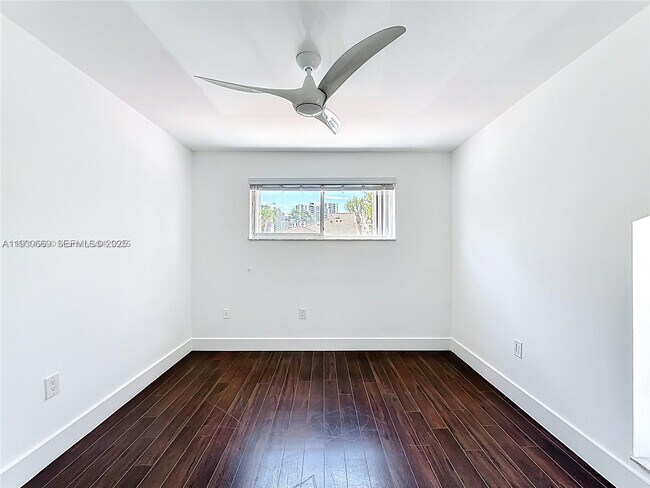 Building Photo - 3769 NE 209th Terrace