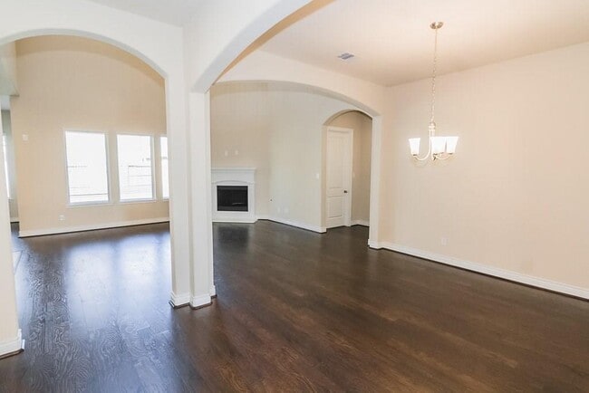 Building Photo - 25618 Fleming Lodge Ln