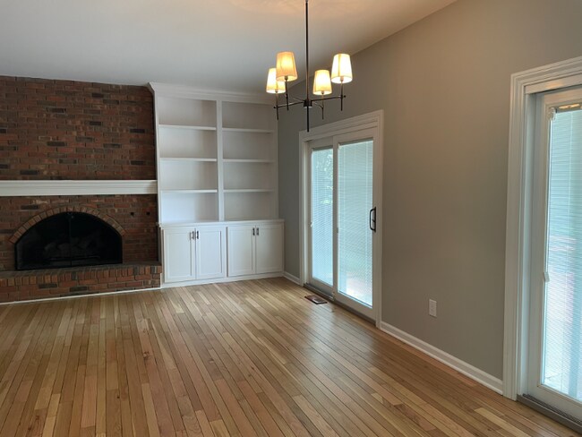 Building Photo - 2100 Cheltenham Rd