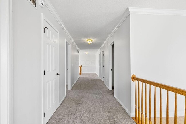 Building Photo - 100 Bermuda Dr