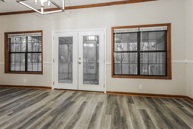 Building Photo - 103 Springvalley Cir