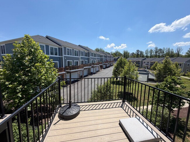 Building Photo - 3155 Horizon Rd