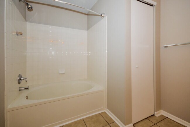 Building Photo - 1759 Brassica Ln