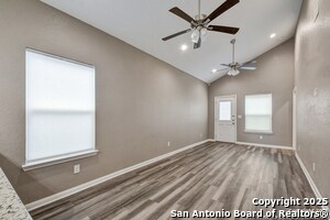 Building Photo - 1303 Lombrano St