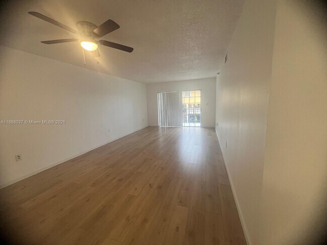 Building Photo - 8900 Collins Ave