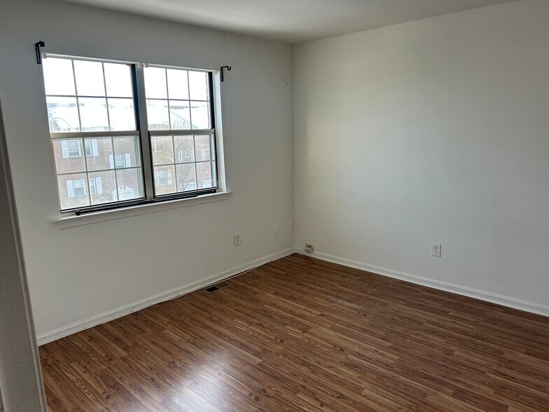 Building Photo - 807 Christopher Pl