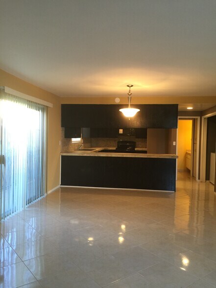 Building Photo - 1350 Torrance Blvd