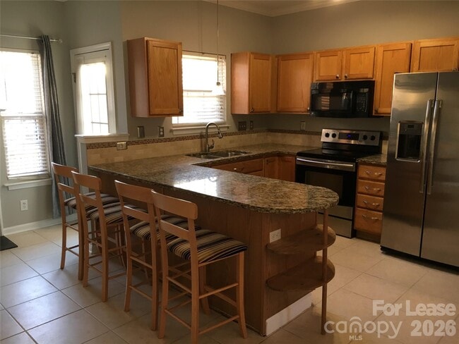 Building Photo - 17819 Delmas Dr