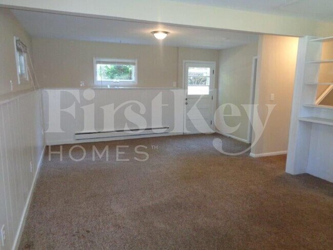 Building Photo - 501 Harmony Dr