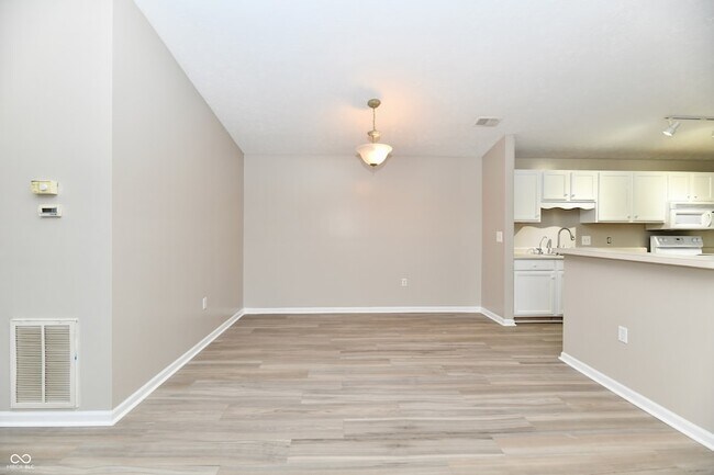 Building Photo - 209 Faulkner Ct