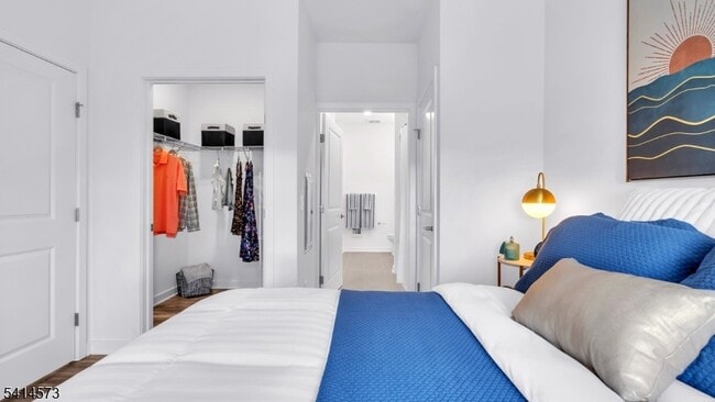 Building Photo - 47 Kossuth St