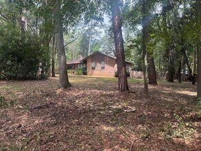 Building Photo - 394 Castleton Cir