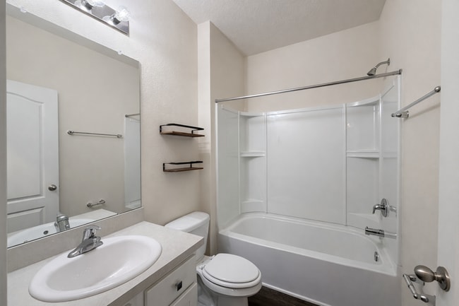 Building Photo - 5 Bedroom Home with Flex Room & First-Floor Guest Suite