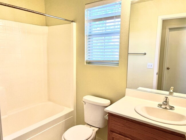 Building Photo - 10729 Pipers Cove Ln