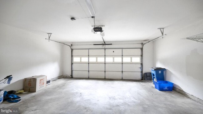 Building Photo - 13650 Mills Farm Rd