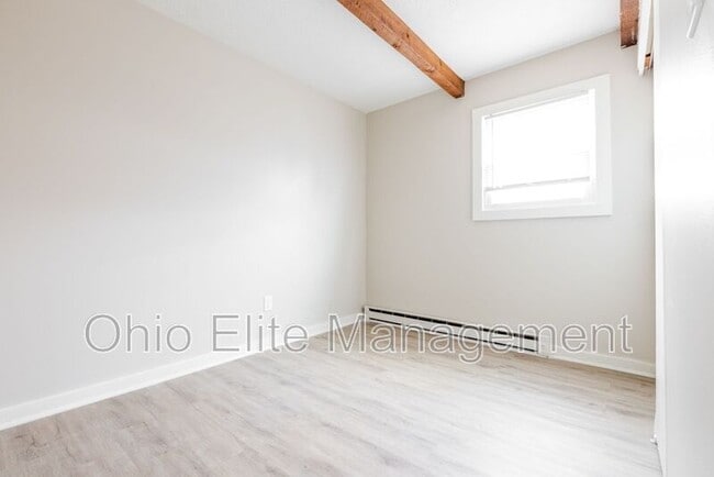 Building Photo - 3088 Grasmere Ave