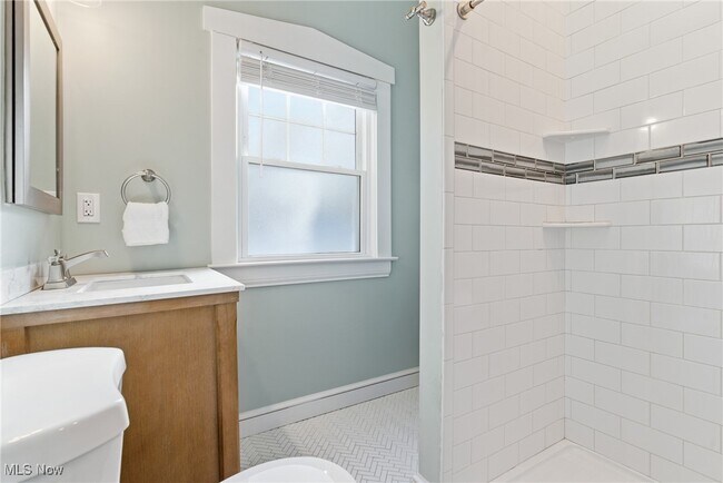 Building Photo - 2728 Euclid Heights Blvd