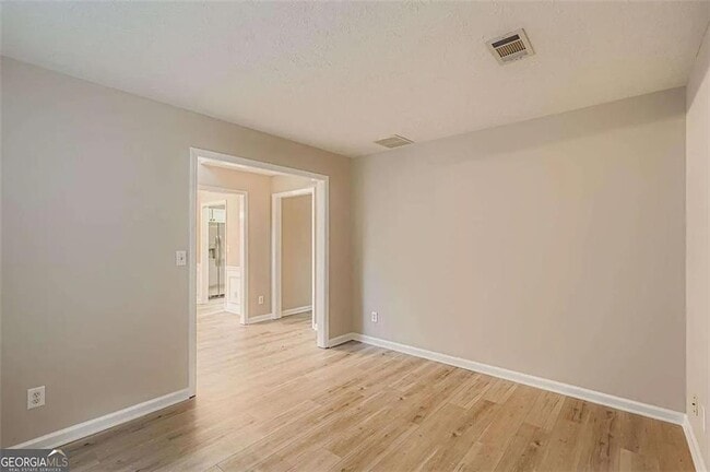 Building Photo - 1570 Twin Bridge Ln