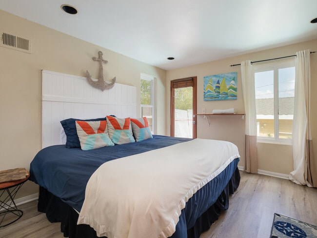 Building Photo - 416 Virginia St