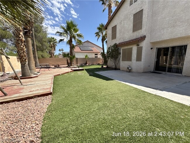 Building Photo - 8240 Marcasel Dr