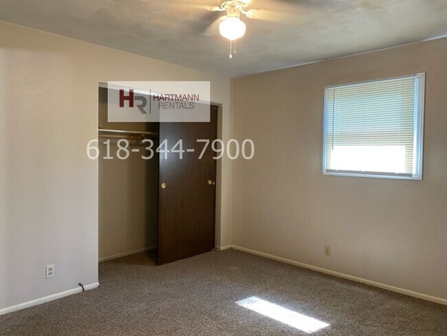 Building Photo - 1103 Arrowhead Dr