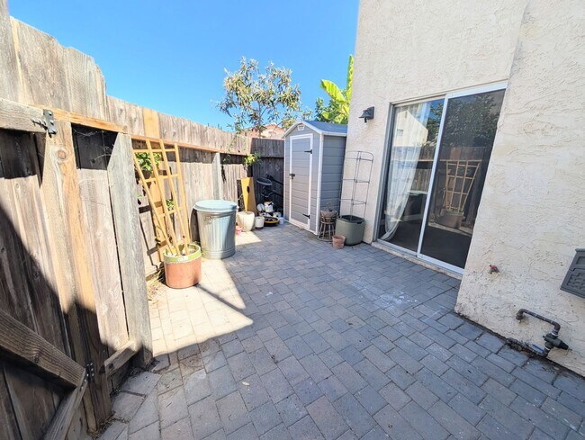 Primary Photo - AWESOME 2 BED/1.5 BATH WITH LARGE YARD+WRA...