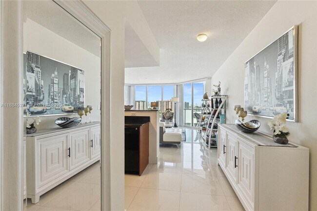 Building Photo - 16699 Collins Ave