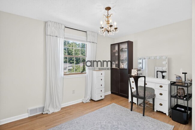 Building Photo - 24299 Beech Ln