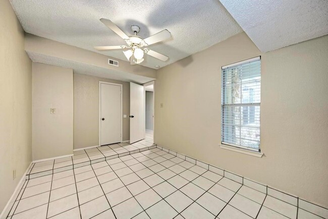 Building Photo - 12002 Bobcat Trail