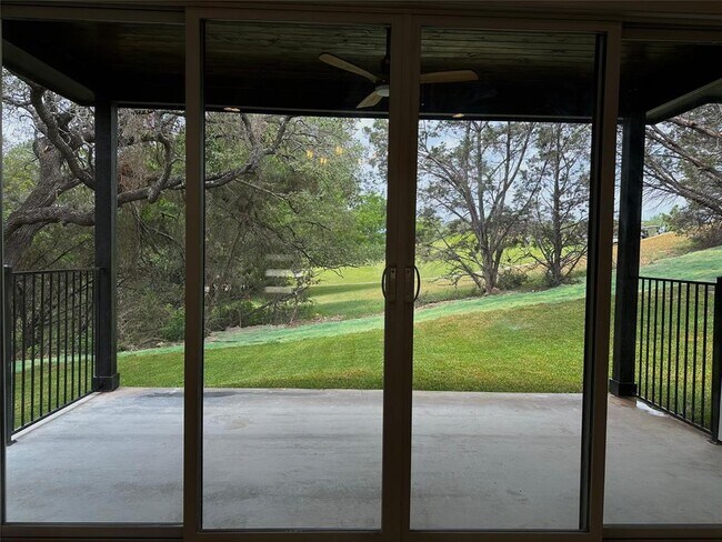 Building Photo - 5206 Country Club Dr