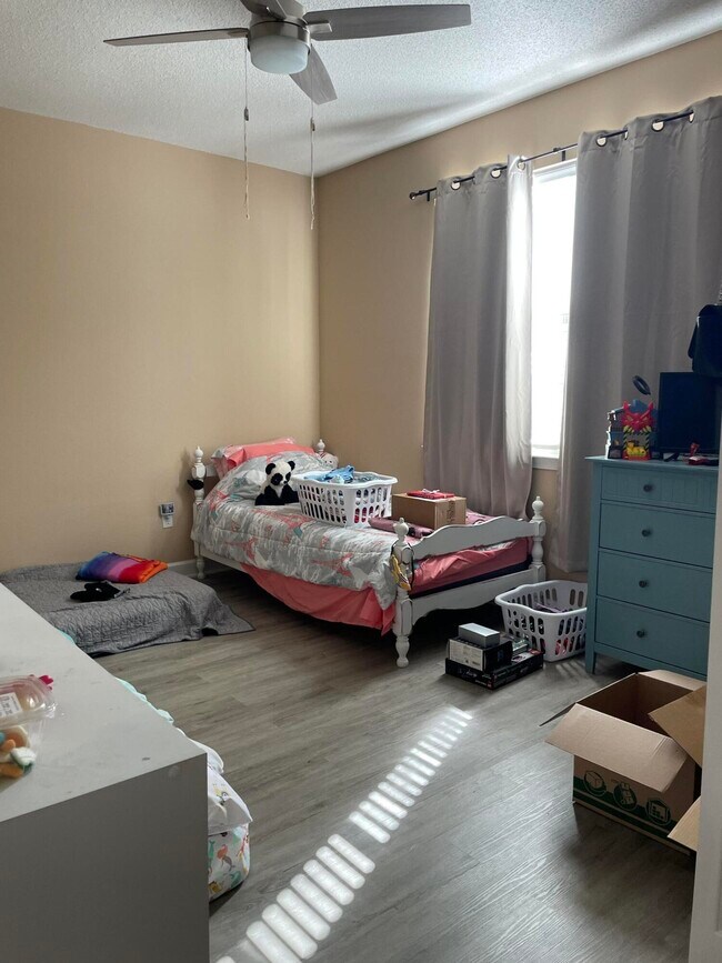 Building Photo - 9697 Leeward Way