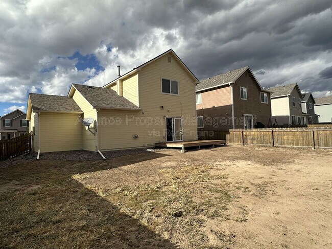 Building Photo - 6243 Riverdale Dr