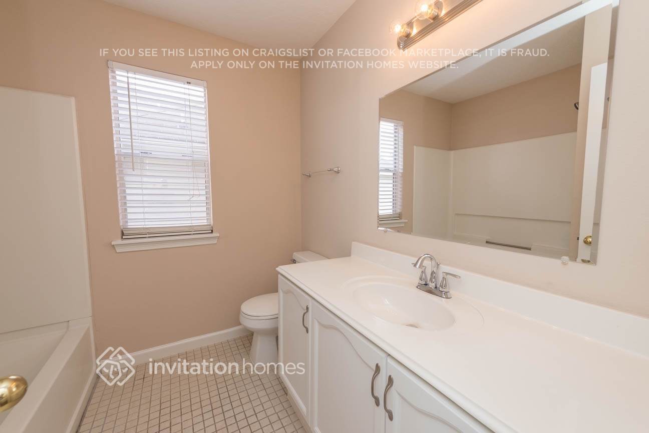 Building Photo - 6427 Founding Dr