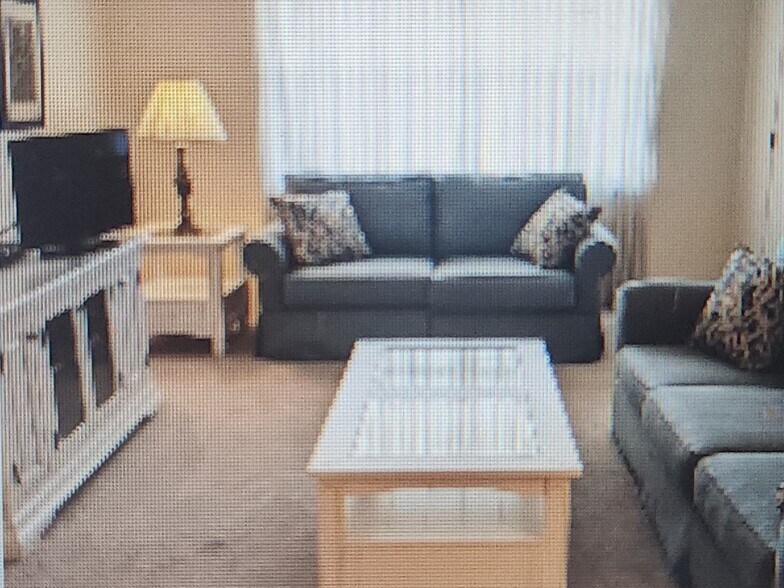 Building Photo - 4158 Tamiami Trl