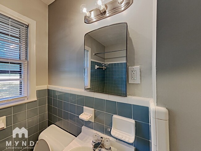 Building Photo - 3945 Camellia Trail