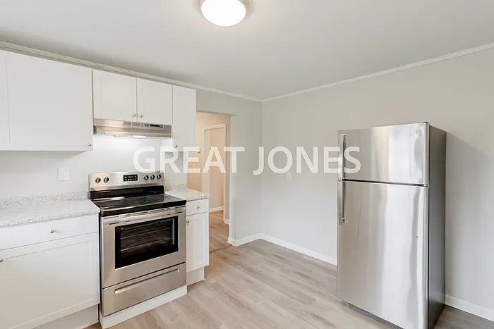 Building Photo - 506 7th Ave SW