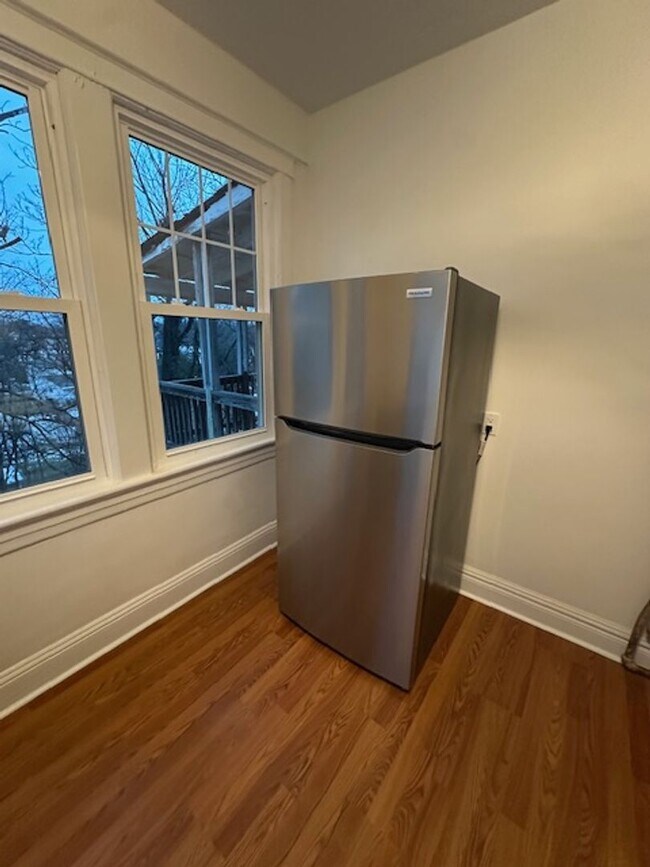 Building Photo - 2209 Rivermont Ave