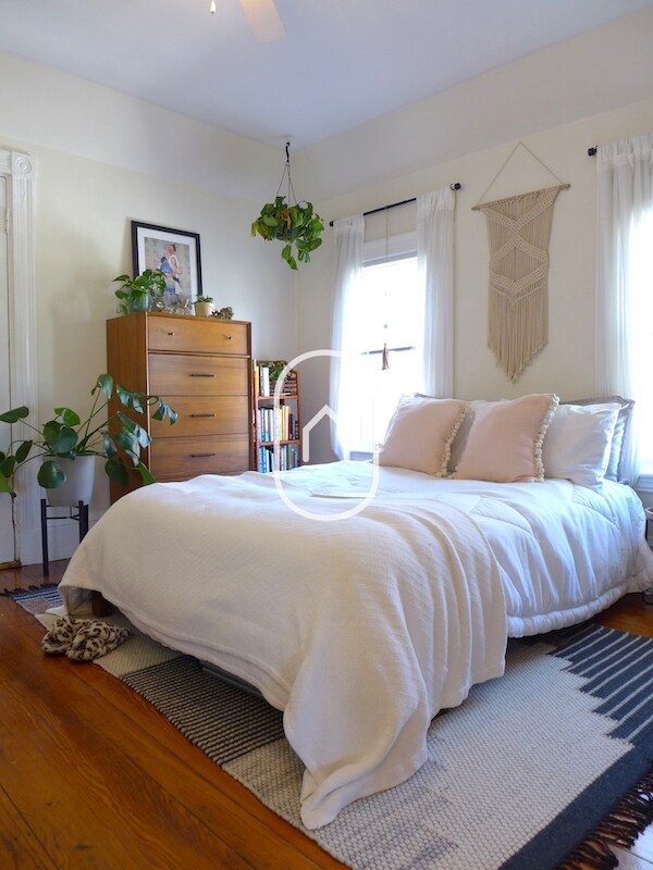 Building Photo - 26 Turner St