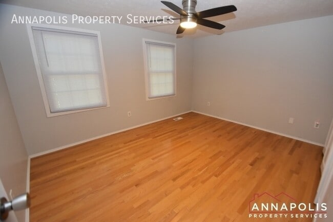 Building Photo - 528 Bay Green Dr