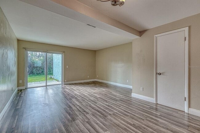 Building Photo - 283 Gardner Ln