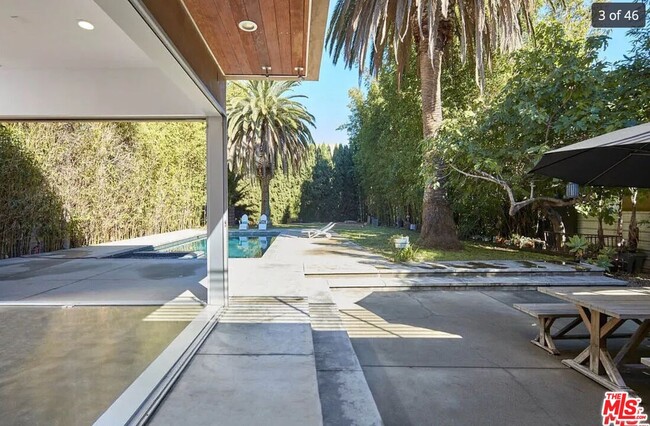 Building Photo - 4430 Lindblade Dr