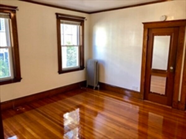 Building Photo - 32 Rawson Rd
