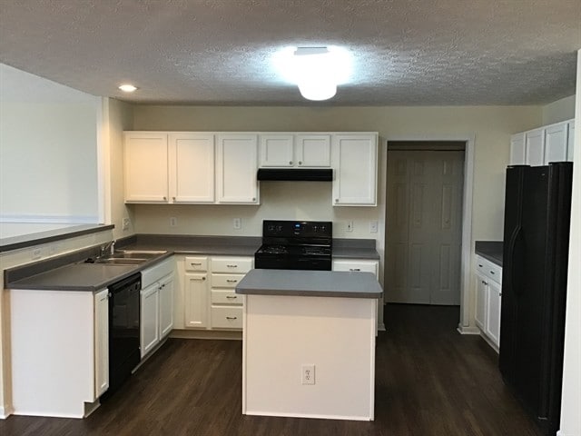 Building Photo - 5954 Courtney Pl