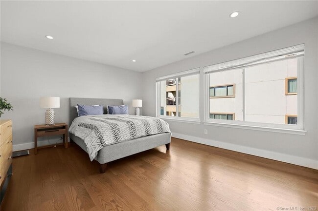 Building Photo - 1611 Washington Blvd