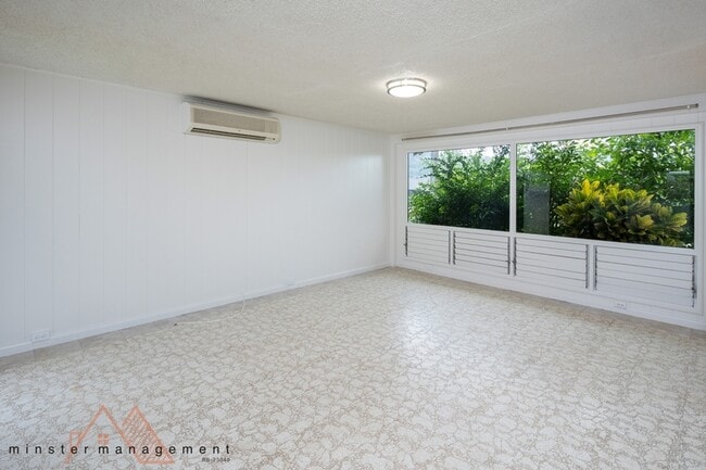 Building Photo - 1428 Ala Iolani St